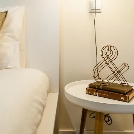 Alfama Charming Mezzanine T1+1 Apartment Lisbon